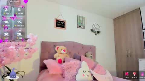 Snapshot of misssofiia_7 chatting on 09-24-25, 04:49 ... Independent model online show from 09-24-25, 04:49