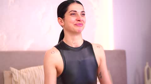 Snapshot of misssophiee_ chatting on 05-15-26, 05:36 Sophie online show from 05-15-26, 05:36