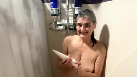 Snapshot of missspooky chatting on 02-27-25, 11:52 Miss Spooky Silverstacker online show from 02-27-25, 11:52