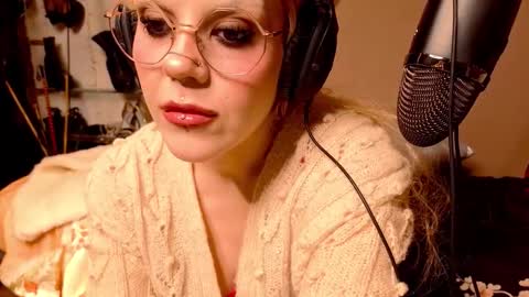 Tacodeluxe online show from 12-01-25, 05:07