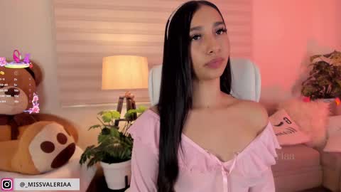 Snapshot of missvaleriaa chatting on 03-07-25, 12:37 Valeria Davila online show from 03-07-25, 12:37