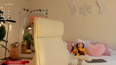 Snapshot of missvaleriaa chatting on 12-05-25, 12:58 Valeria Davila online show from 12-05-25, 12:58