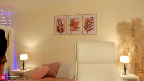Snapshot of missvaleriaa chatting on 01-19-26, 12:42 Valeria Davila online show from 01-19-26, 12:42