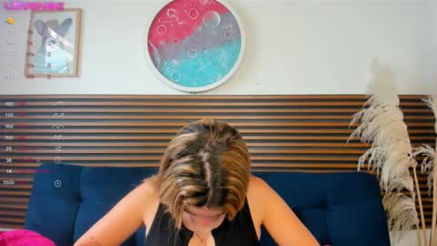 Snapshot of missvalery1 chatting on 12-16-24, 08:48 missvalery1 online show from 12-16-24, 08:48