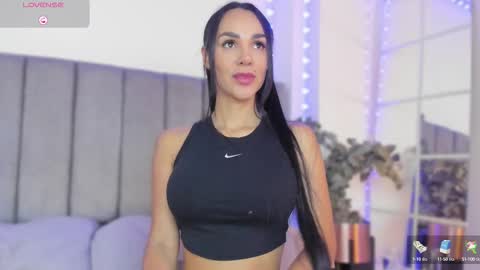 Snapshot of missvioleta_ chatting on 10-01-25, 11:38 Violetta online show from 10-01-25, 11:38