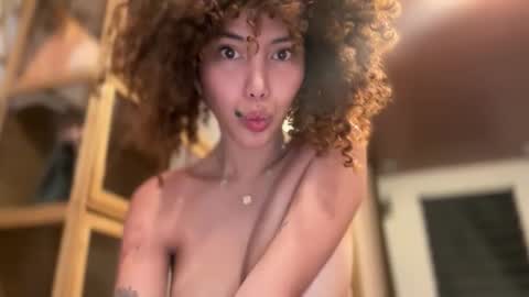 Snapshot of missxolga chatting on 03-07-26, 04:20 Divine Olga online show from 03-07-26, 04:20