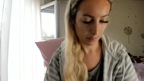 Snapshot of missy_matrix chatting on 10-30-25, 09:33 Missy matrix online show from 10-30-25, 09:33