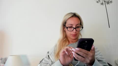 Missy matrix online show from 04-22-26, 06:38