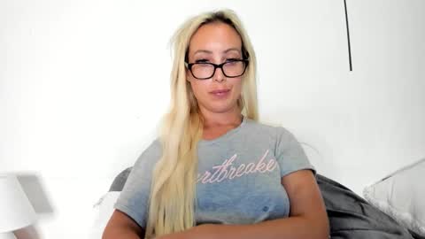 Missy matrix online show from 04-22-26, 06:42