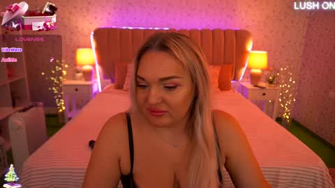  Amely  online show from 01-23-25, 07:54