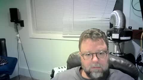 Mr. Happy online show from 01-19-25, 06:42