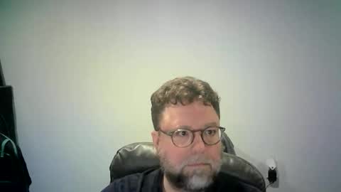 Mr. Happy online show from 10-24-25, 05:26