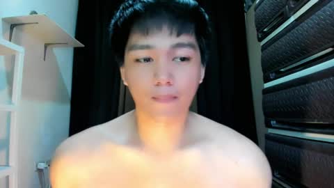 Snapshot of mister_officer chatting on 04-08-26, 01:27 SAINT SACHI will make your day online show from 04-08-26, 01:27