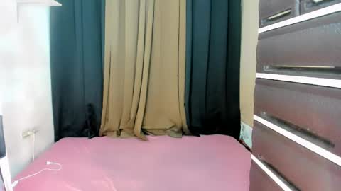 Snapshot of mister_officer chatting on 04-12-26, 06:13 SAINT SACHI will make your day online show from 04-12-26, 06:13