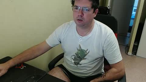 Snapshot of mistercoeur1 chatting on 01-15-25, 08:09 mistercoeur online show from 01-15-25, 08:09