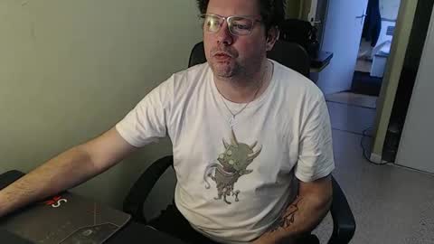 Snapshot of mistercoeur1 chatting on 01-18-25, 09:02 mistercoeur online show from 01-18-25, 09:02