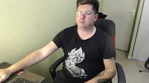 Snapshot of mistercoeur1 chatting on 01-28-25, 09:29 mistercoeur online show from 01-28-25, 09:29