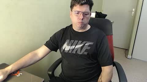 Snapshot of mistercoeur1 chatting on 02-01-25, 10:05 mistercoeur online show from 02-01-25, 10:05