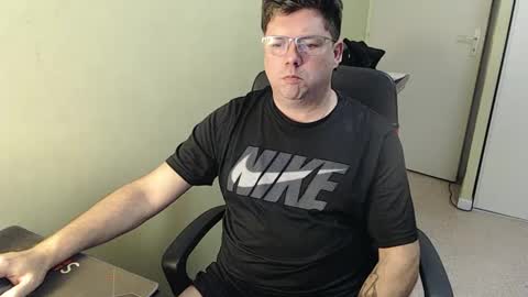 Snapshot of mistercoeur1 chatting on 02-01-25, 04:54 mistercoeur online show from 02-01-25, 04:54