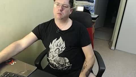 Snapshot of mistercoeur1 chatting on 02-08-25, 08:20 mistercoeur online show from 02-08-25, 08:20