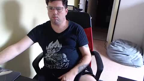 Snapshot of mistercoeur1 chatting on 02-18-25, 03:43 mistercoeur online show from 02-18-25, 03:43