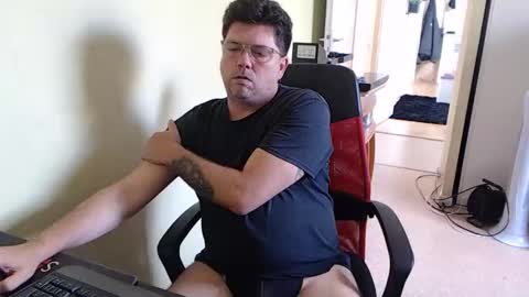 Snapshot of mistercoeur1 chatting on 09-30-25, 02:44 mistercoeur online show from 09-30-25, 02:44