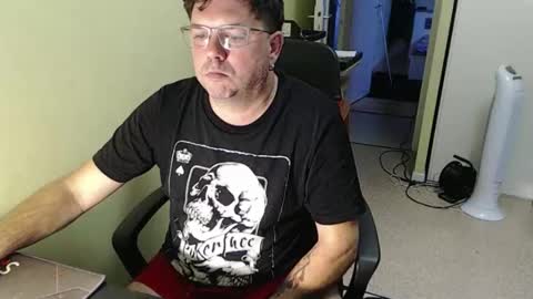 Snapshot of mistercoeur1 chatting on 11-07-25, 04:18 mistercoeur online show from 11-07-25, 04:18