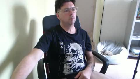 Snapshot of mistercoeur1 chatting on 05-05-26, 03:31 mistercoeur online show from 05-05-26, 03:31
