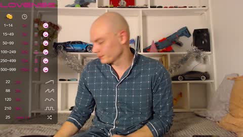 MIsterjames  online show from 01-04-25, 05:05