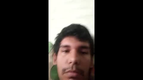 Snapshot of mistertitanx chatting on 09-19-25, 02:40 Emir online show from 09-19-25, 02:40