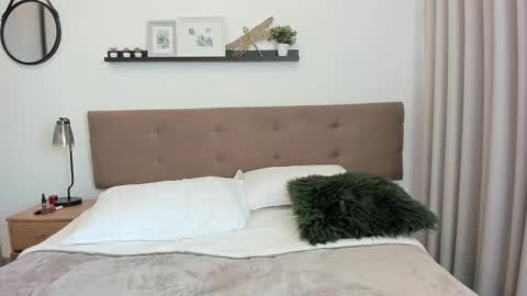 misticred online show from 02-10-26, 05:06