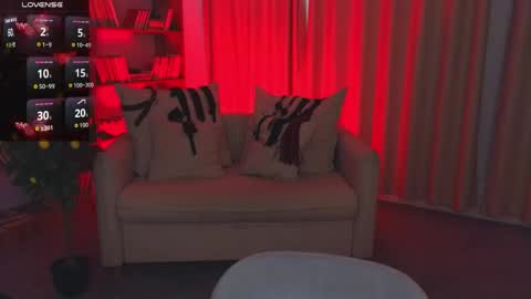 Snapshot of mistress__marcelline chatting on 05-18-26, 04:07 Marcelline online show from 05-18-26, 04:07