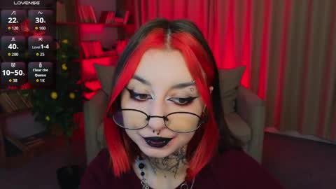 Snapshot of mistress__marcelline chatting on 05-21-26, 01:56 Marcelline online show from 05-21-26, 01:56