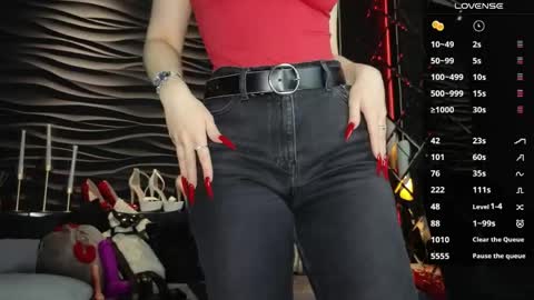 Darsy online show from 05-25-26, 02:01