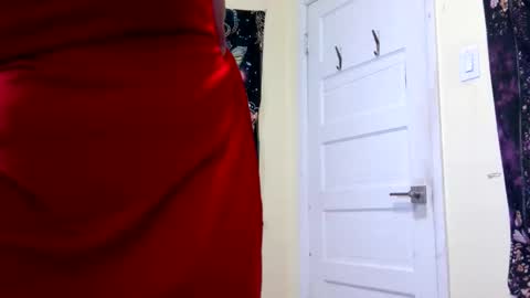 Snapshot of mistress_kasha chatting on 01-18-26, 07:39 Mistress Kaha online show from 01-18-26, 07:39