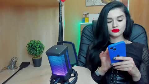 Snapshot of mistress_kristi chatting on 02-04-25, 06:17 Mistress Kristi online show from 02-04-25, 06:17