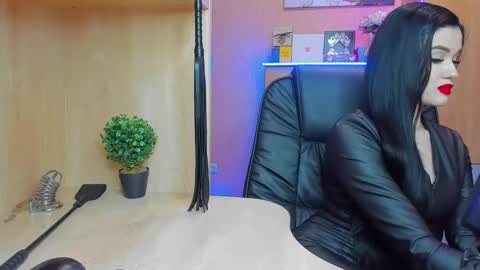 Snapshot of mistress_kristi chatting on 02-18-25, 08:14 Mistress Kristi online show from 02-18-25, 08:14