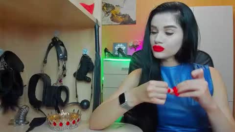 Snapshot of mistress_kristi chatting on 09-22-25, 05:37 Mistress Kristi online show from 09-22-25, 05:37