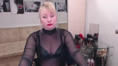 Snapshot of mistress_milfa chatting on 03-12-25, 06:44 mistress_milfa online show from 03-12-25, 06:44