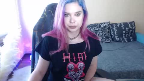 Snapshot of mistressbailey_x chatting on 06-21-26, 12:30 Miss Bailey online show from 06-21-26, 12:30