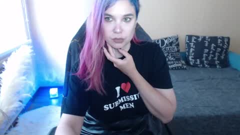 Snapshot of mistressbailey_x chatting on 06-26-26, 10:08 Miss Bailey online show from 06-26-26, 10:08