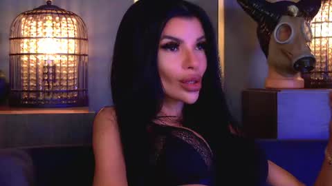 Snapshot of mistresselenia chatting on 06-20-26, 11:13 Elenia online show from 06-20-26, 11:13
