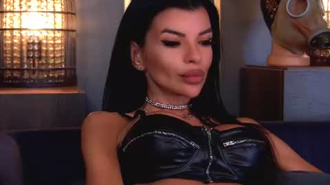 Snapshot of mistresselenia chatting on 06-27-26, 02:34 Elenia online show from 06-27-26, 02:34