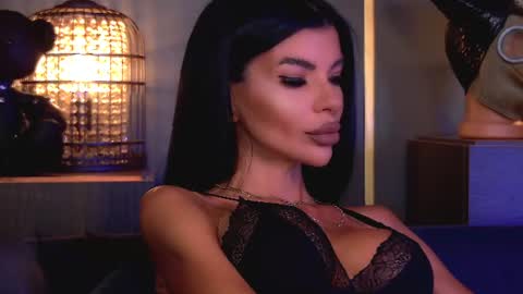 Snapshot of mistresselenia chatting on 07-16-26, 01:06 Elenia online show from 07-16-26, 01:06