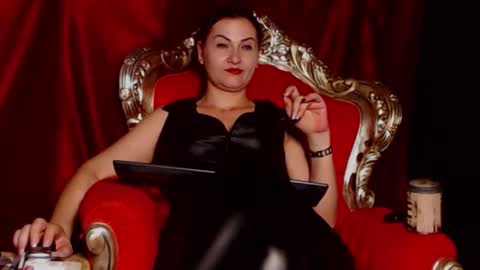 Mistress Fabiola   online show from 04-16-26, 06:19
