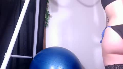 Snapshot of mistressgoddessanastasia chatting on 11-28-25, 11:07 mistressgoddessanastasia online show from 11-28-25, 11:07