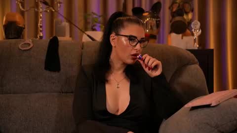 Mistress Kelly online show from 10-06-25, 12:08