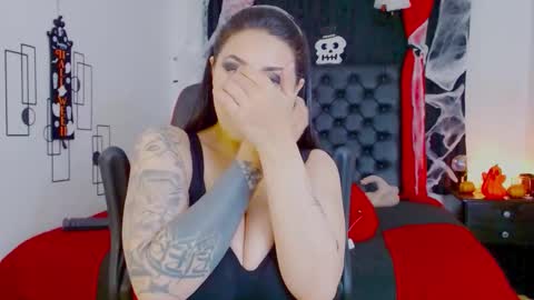 Snapshot of mistresslombana_666 chatting on 10-30-25, 06:04 Mistresslombana online show from 10-30-25, 06:04