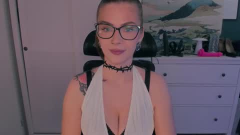 SANDY online show from 11-24-25, 04:51