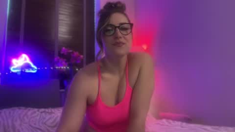 Snapshot of mistresssx chatting on 02-14-26, 05:43 Miss X online show from 02-14-26, 05:43